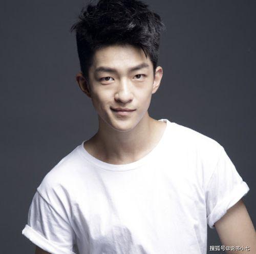 《娱乐圈的吃瓜影帝》,吃瓜成瘾揭秘幕后故事