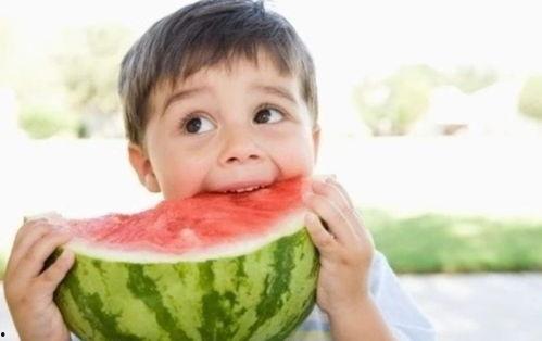 娱乐吃瓜酱宝宝视频大全,盘点萌娃搞笑瞬间，笑料十足！